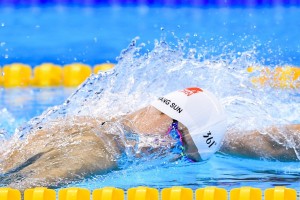 开云体育-卢卡库绝杀之夜，当沉默的巨人撕碎那不勒斯的心脏