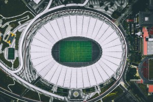 开云体育入口-曼联战术压制勒沃库森，迪亚斯如何以一人之弦，拨动全队胜利之音