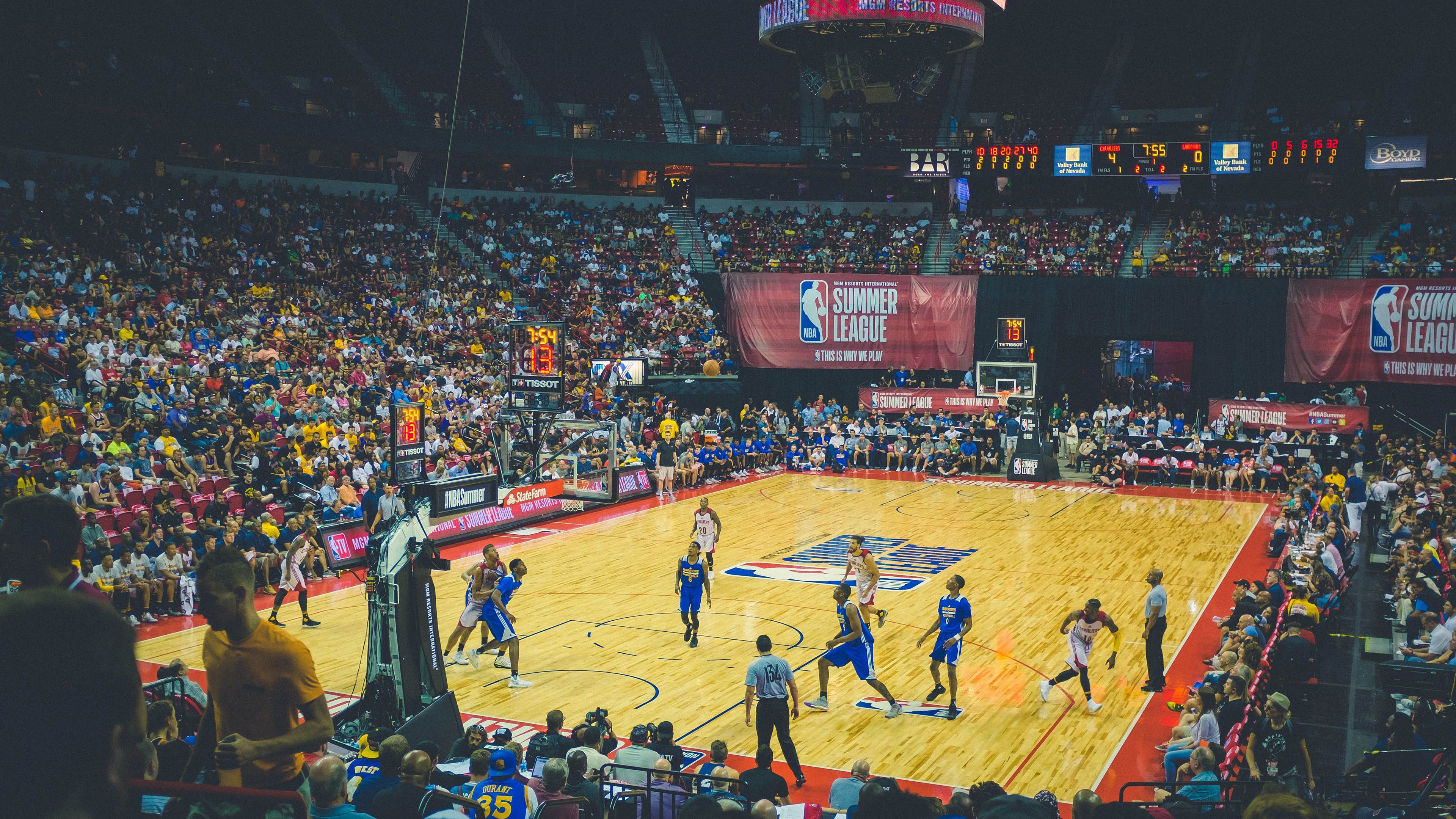 佛罗伦萨对阵加拿大？不，是格纳布里在世界的画布上起舞