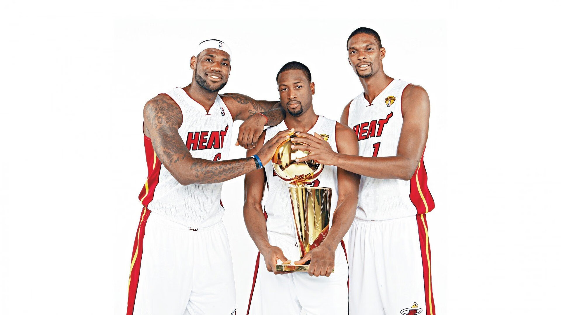 引擎撕裂夜幕，凡人弑神，米切尔的街道赛封神夜